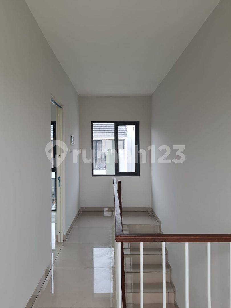 3-Story House in Serenade B7 with 4 Bedrooms