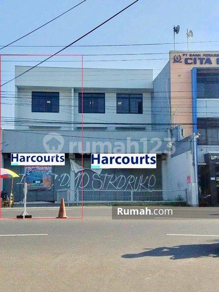 3-Story Shophouse in Adisucipto Colomadu Solo - Prime Location