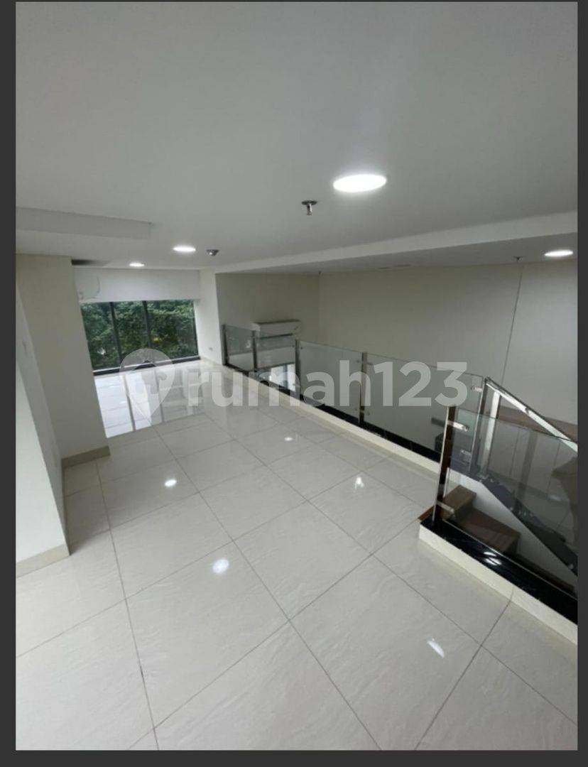 1.5 Floor Semi-Furnished Apartment in Sedayu City, Kelapa Gading, North Jakarta