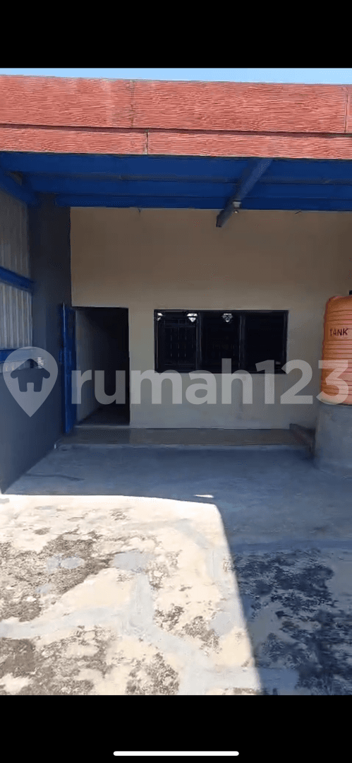 3.5-этажное коммерческое помещение в аренду в Ngagel Jaya Selatan