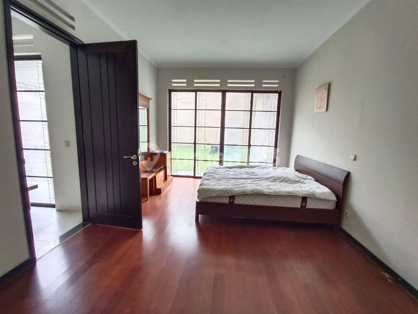 2-Story Furnished House with Valley View for Daily Relaxation