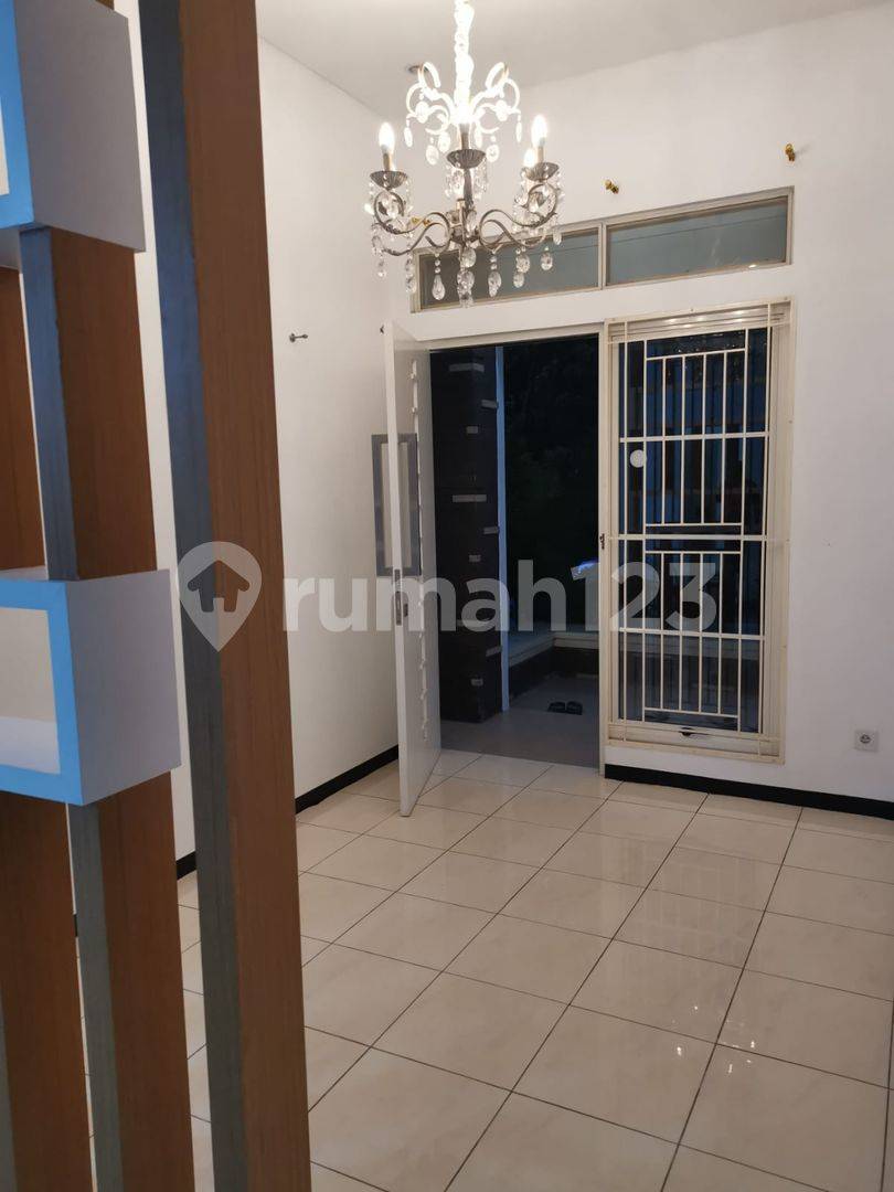 Kota Baru Parahyangan-дағы эксклюзивті үй - Отбасылар үшін идеалды