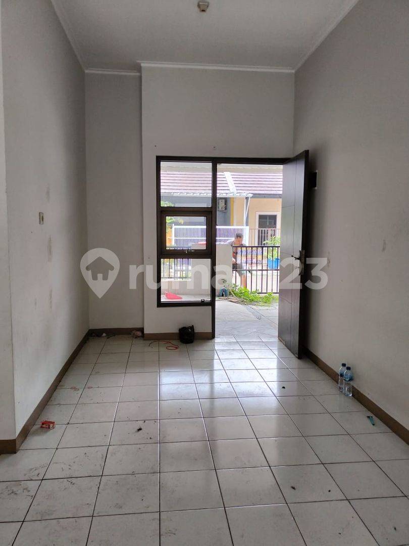 1-Story Ready to Move-In House in Kopo Ketapang Cluster
