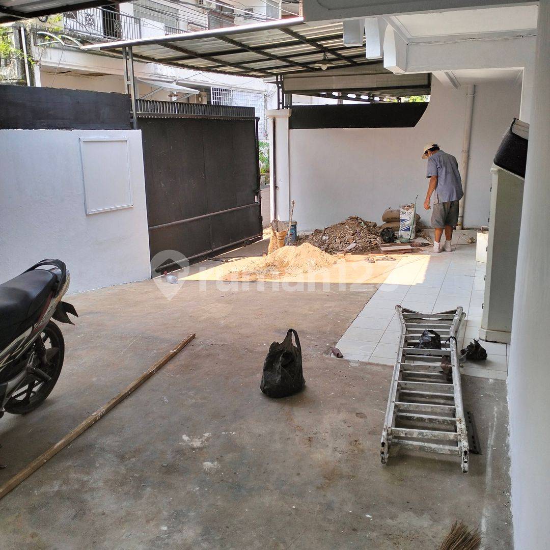 Готовое к заселению жилье рядом с Pondok Indah Mall и Blok M