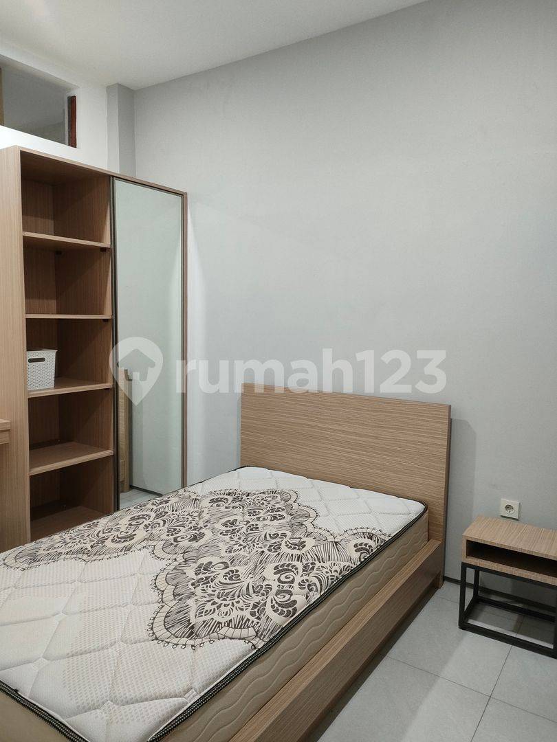 Spacious 5-Bedroom House near City Center, Universities, and Hospital