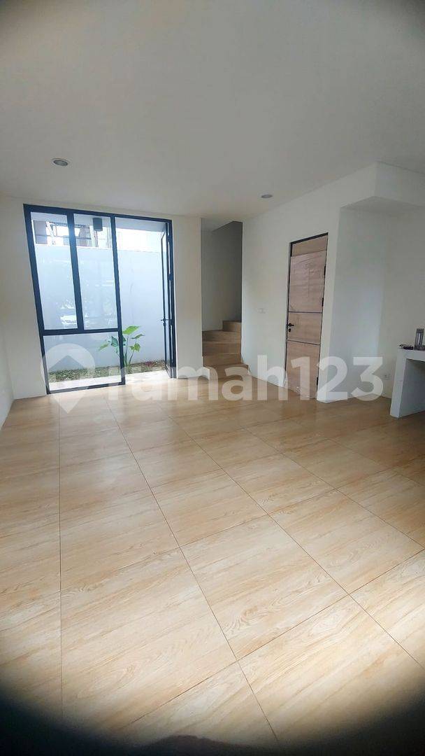 Unfurnished 2-Bedroom House in Cendana Clover Karawaci