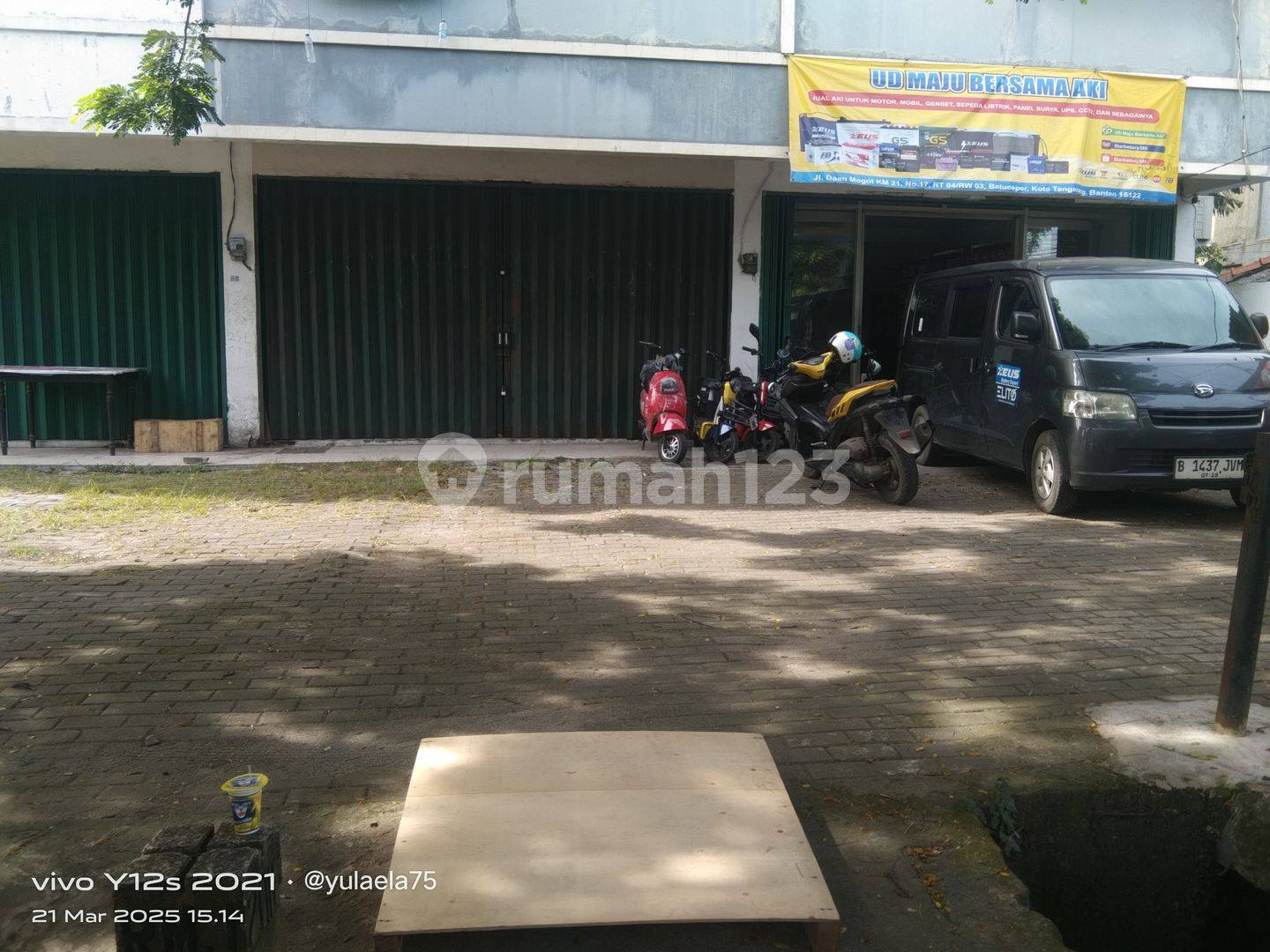 Ruko for Rent in Daan Mogot, West Jakarta - Strategic Location