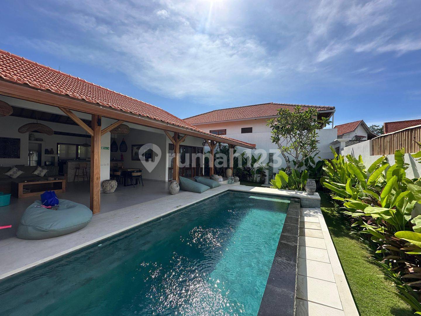Stylish Villa Near Padang-padang Beach with Private Pool