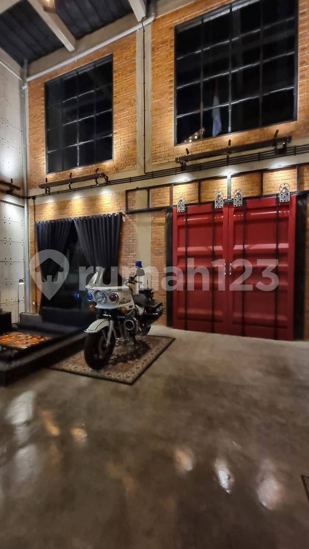 Industrial Style 3-Story House in Elite Setiabudi Area, South Jakarta