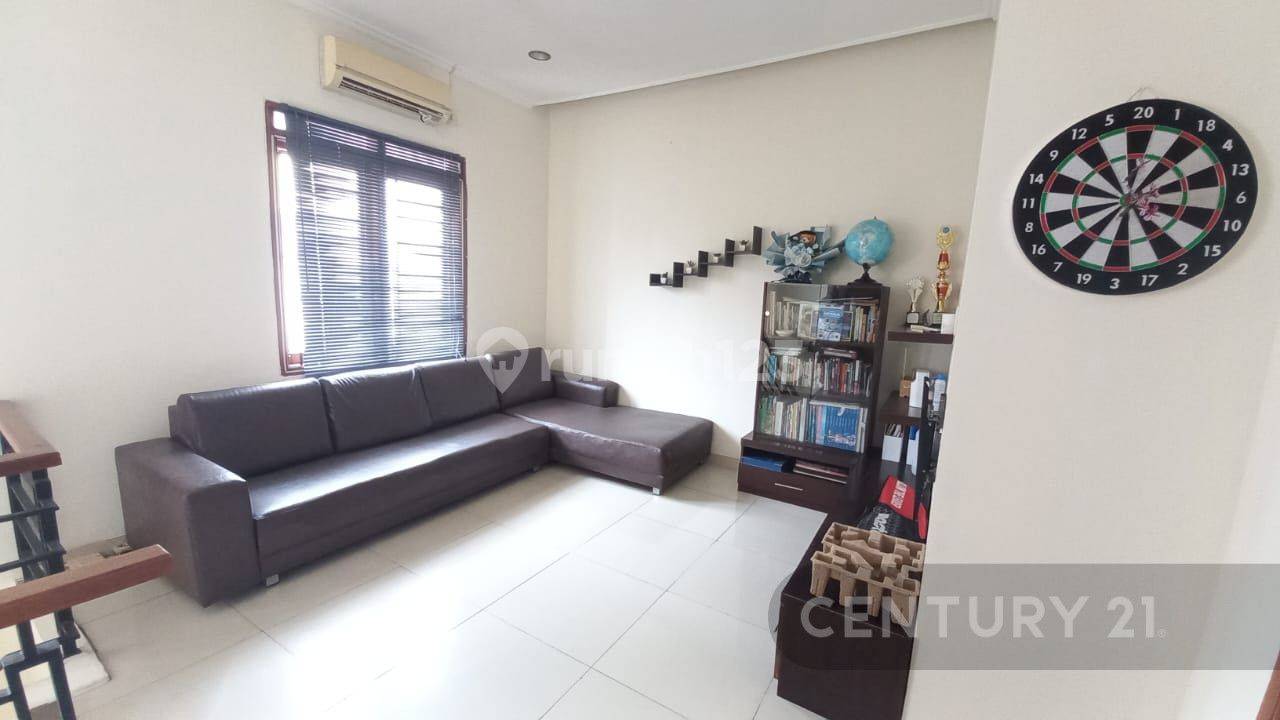 Strategic Location Near Pelita Bangsa School