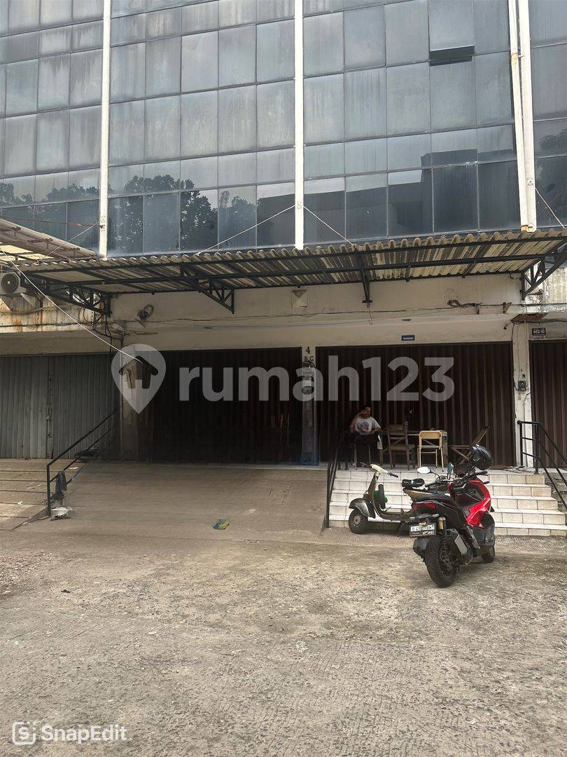 Қосылған руко, 4 қабат, стратегиялық орналасу, кең автотұрақ