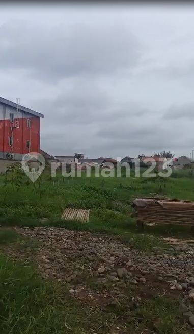 Large 2800m² Commercial Plot on Main Road