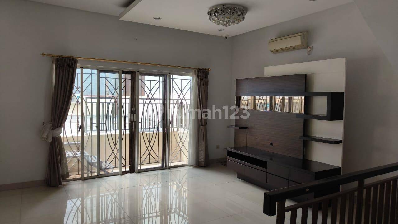 Garden House PIK 1 - 6+1 жумектары бар 3 қабатты таунхаус
