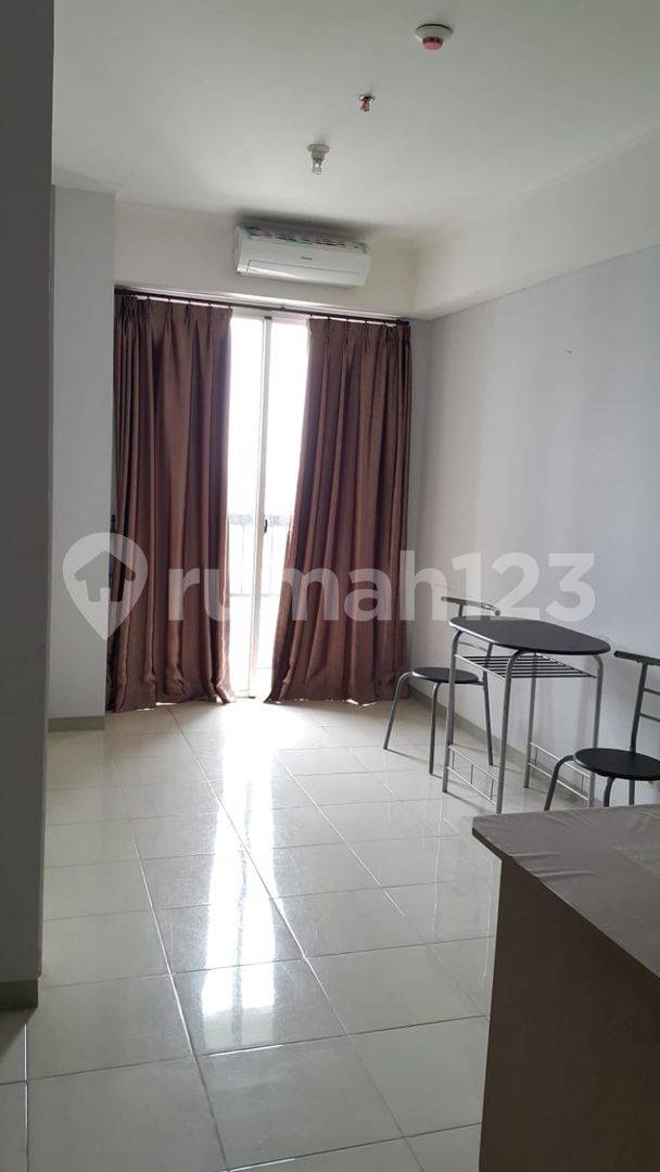 Silkwood Maple Tower Apartment in Alam Sutera, Semi Furnished
