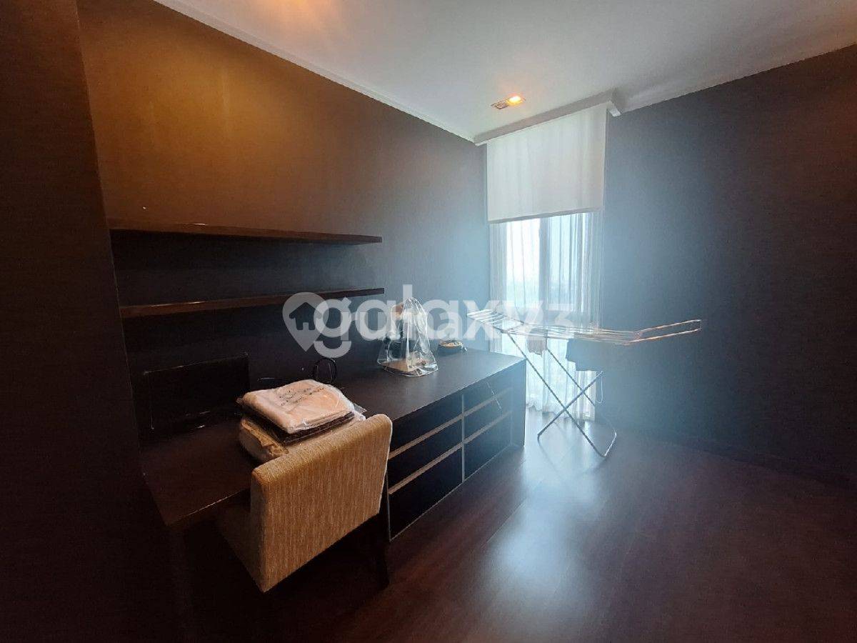 Spacious Apartment in Ciputra World Surabaya with City Views
