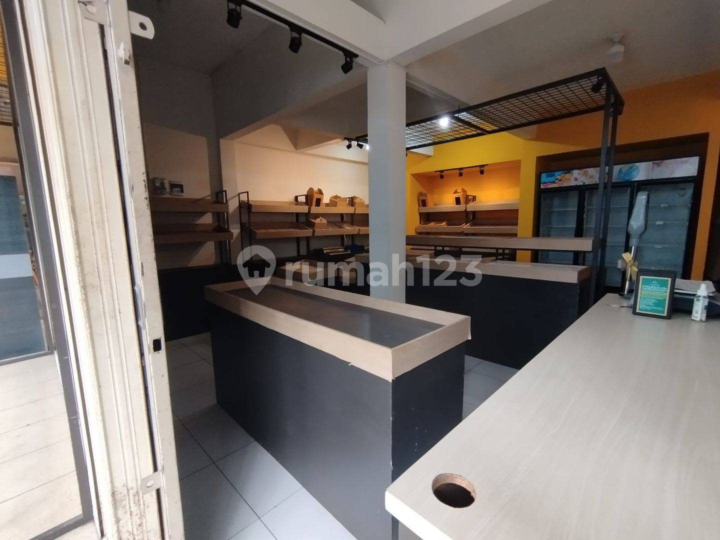 Strategic Location, Spacious Parking, Semi-Furnished Property