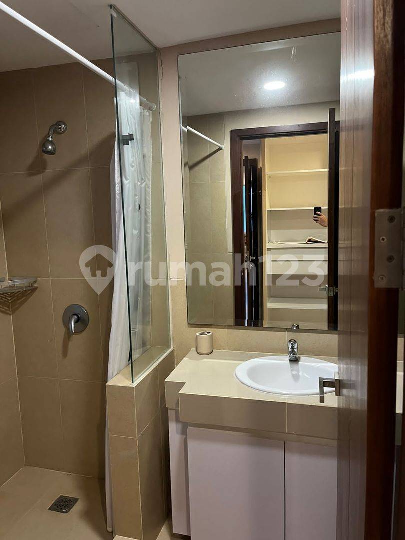 Strategic Location Apartment in Lippo Karawaci, Near UPH University