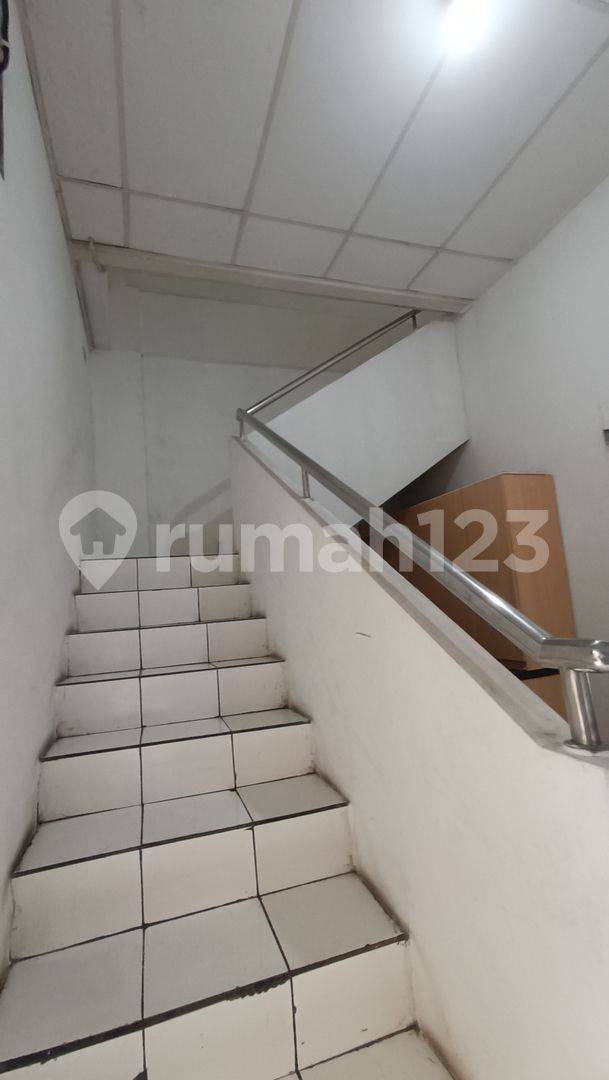 2-Story Commercial Property for Rent in Pamularsih, Semarang