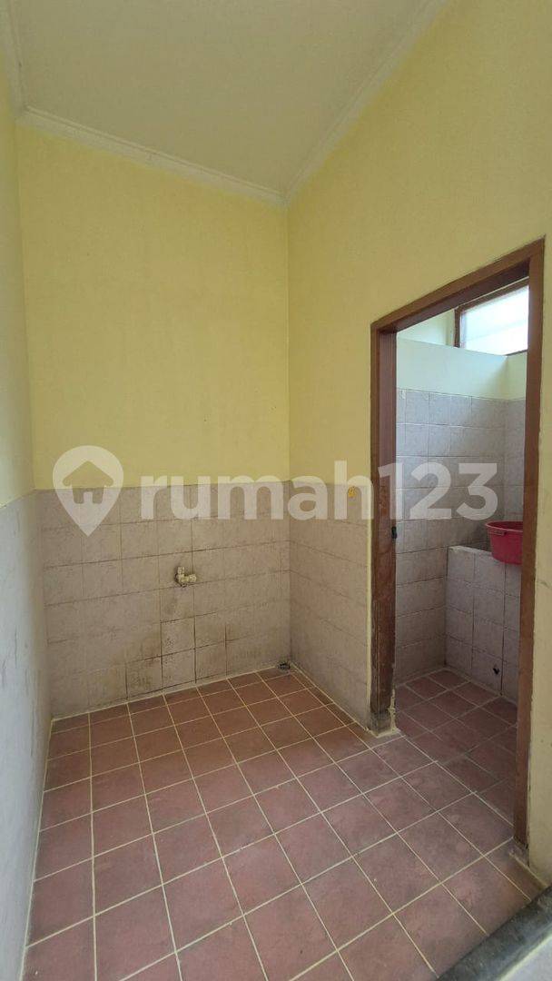 Просторный дом 140м² в Puri Indah с системой одного въезда