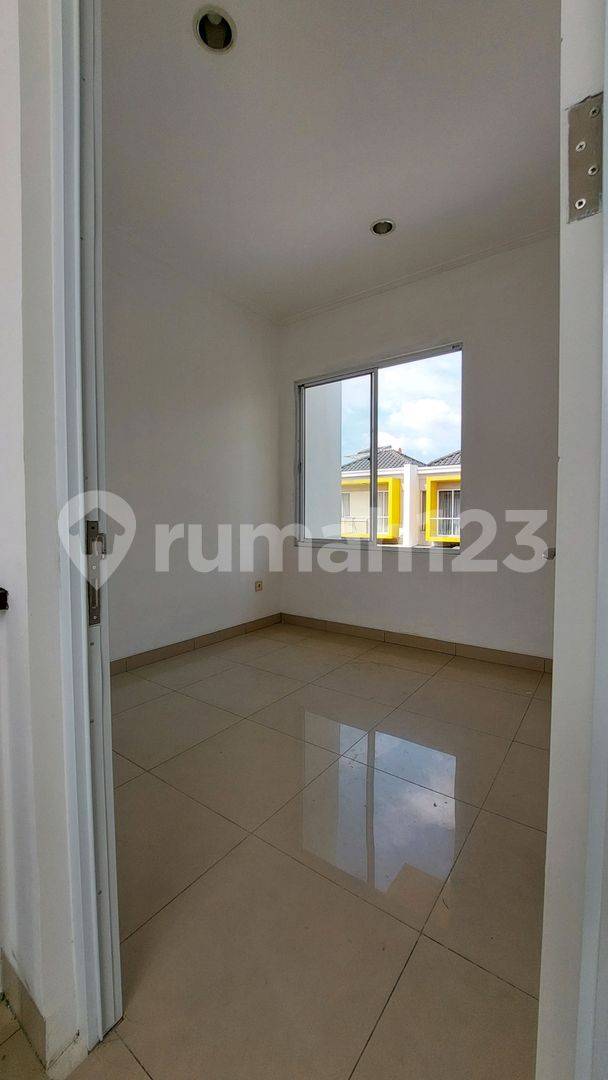 Quiet 2-Story 3-Bedroom Corner House Near Police Post
