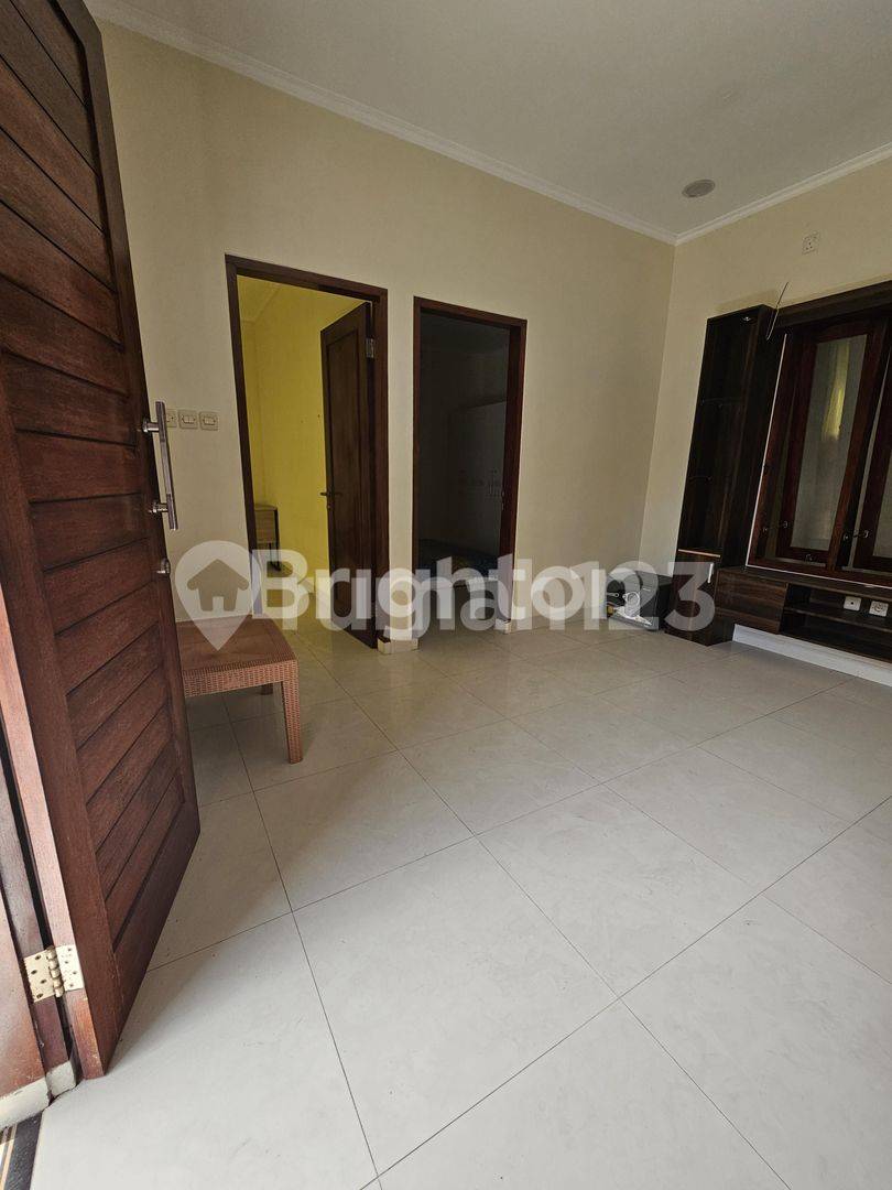 Modern Minimalist House in Jimbaran - Strategic Location Near GWK and Beach