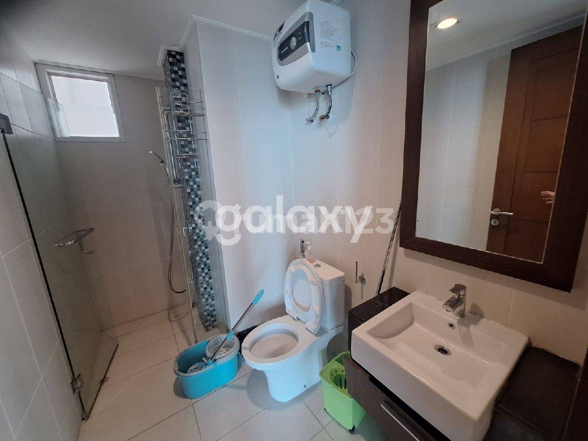 Spacious Apartment in Ciputra World Surabaya with City Views