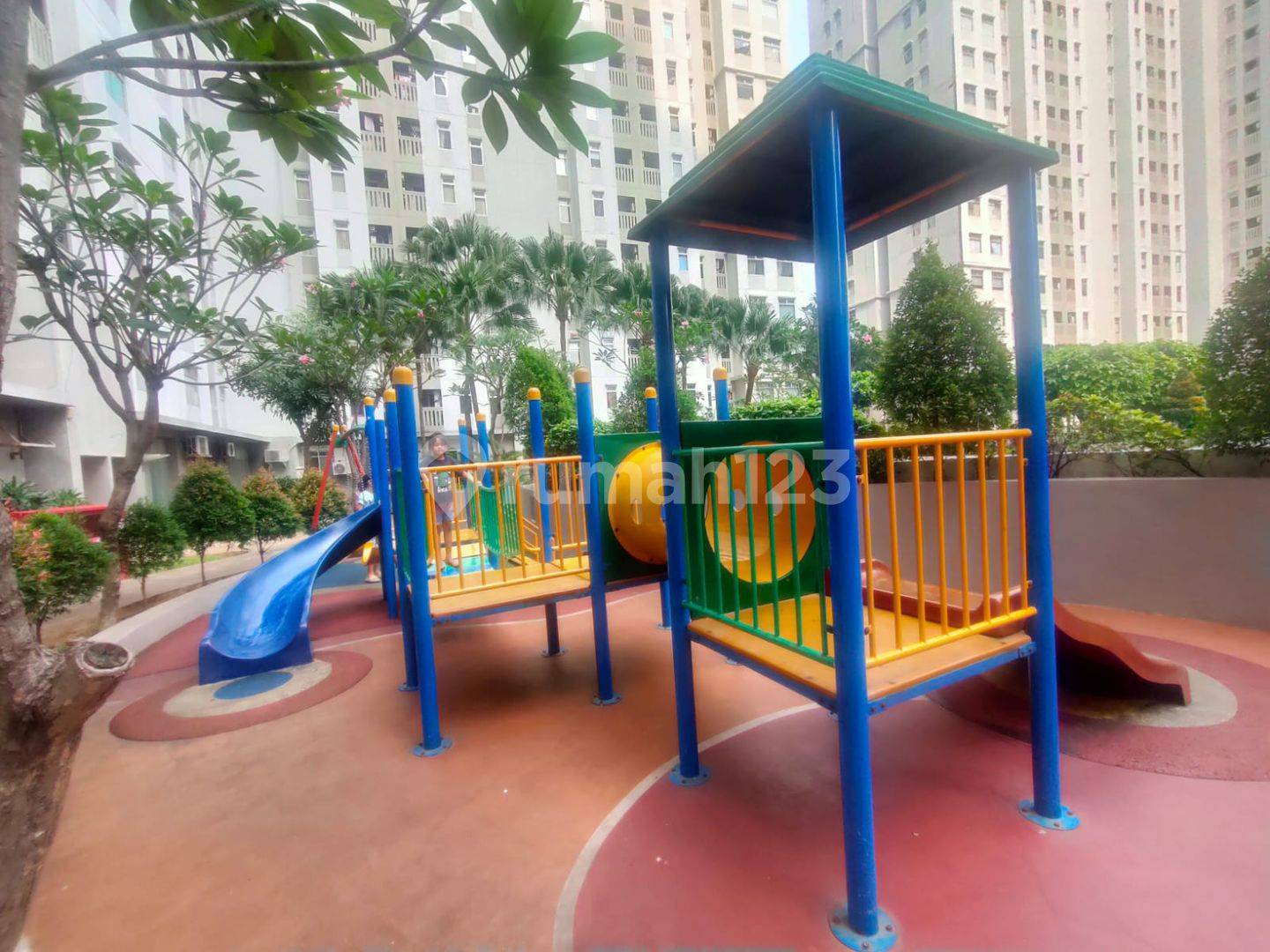 Green Bay Pluit 1BR Apartment with Sea View and Lifestyle Amenities