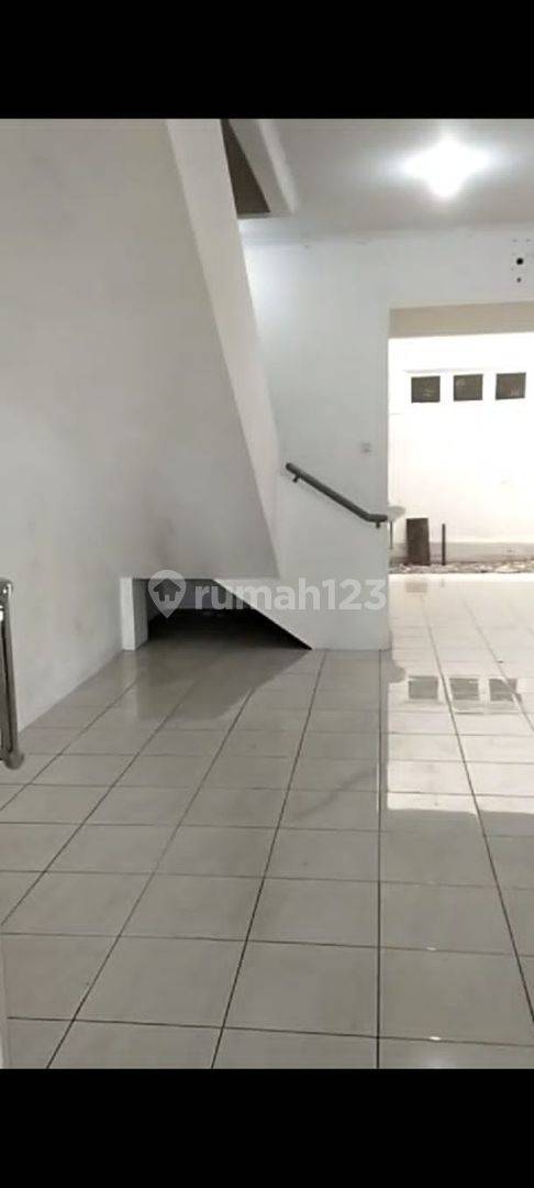 2-Story Commercial Space (Ruko) in Strategic Location