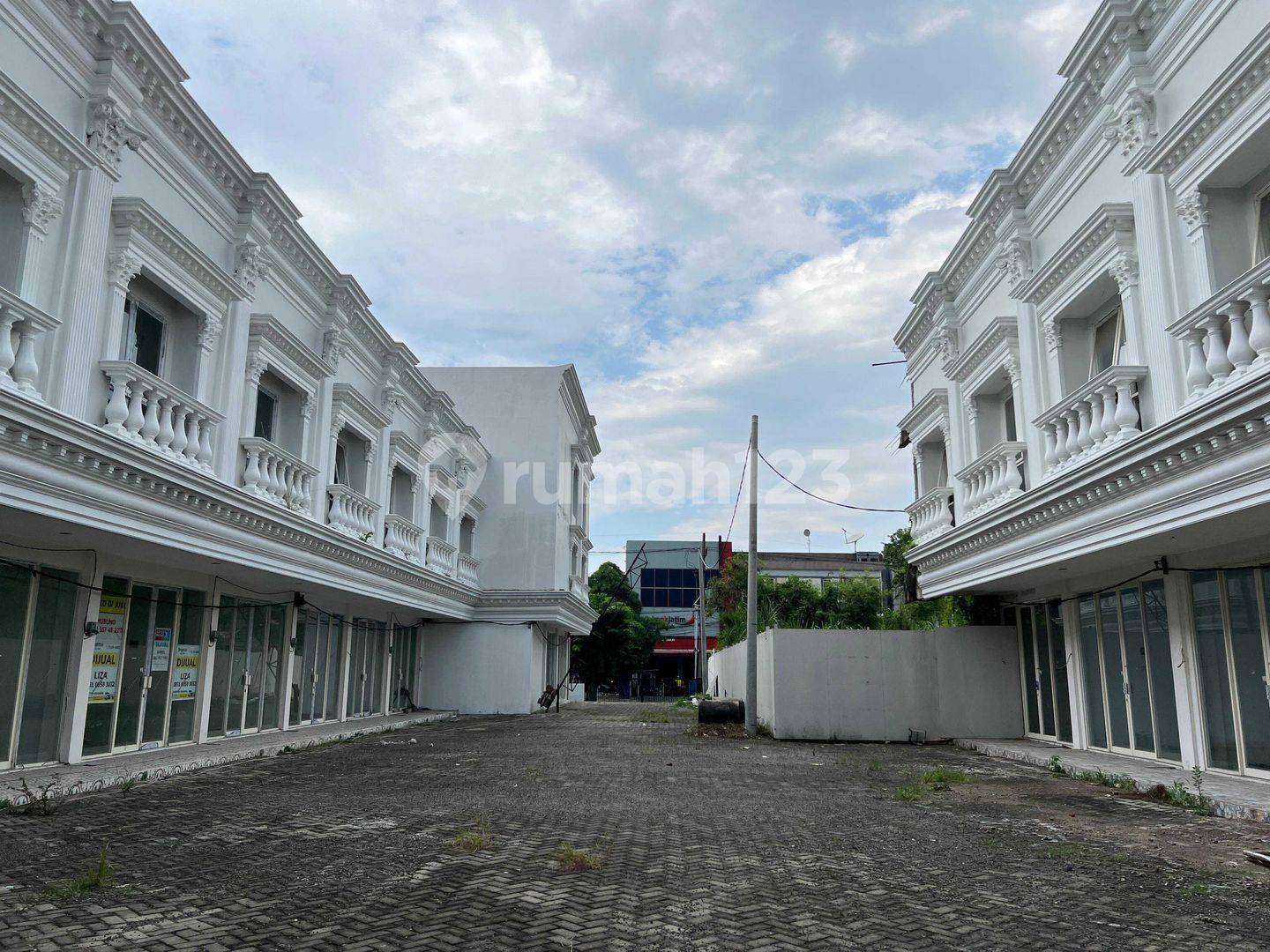 Commercial Area with Parking - Ruko Royal Palace Sidoarjo