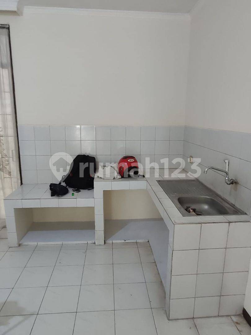 1-Floor House in Griya Permata Tangerang with 2+1 Bedrooms