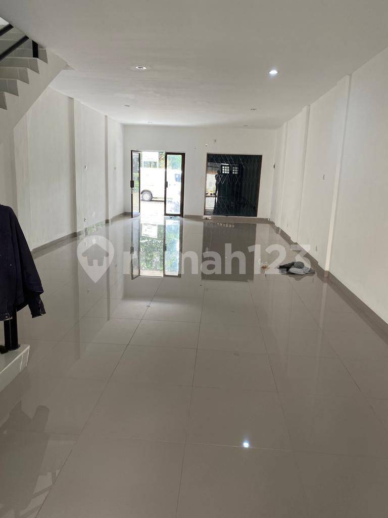 Commercial Property/Shop Near BSD Plaza in Active Area