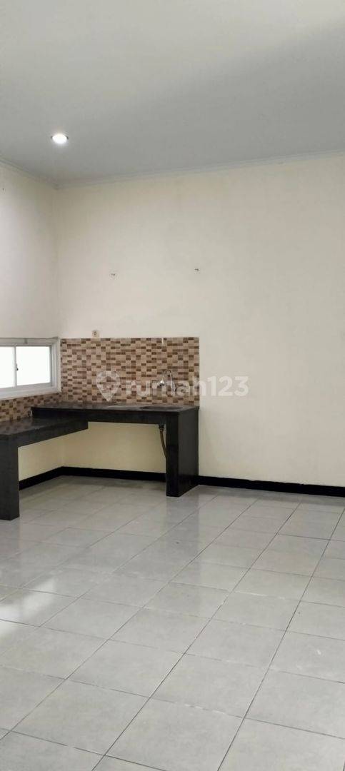 1-Story House in Taman Kopo Indah, Bandung - Strategic Location