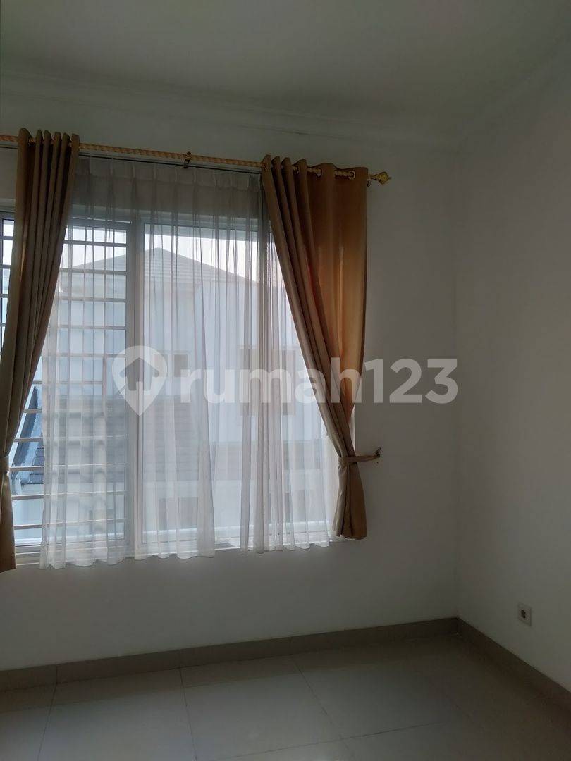 Будинок 7x17м у Jakarta Garden City - 3 спальні, 2 ванні кімнати