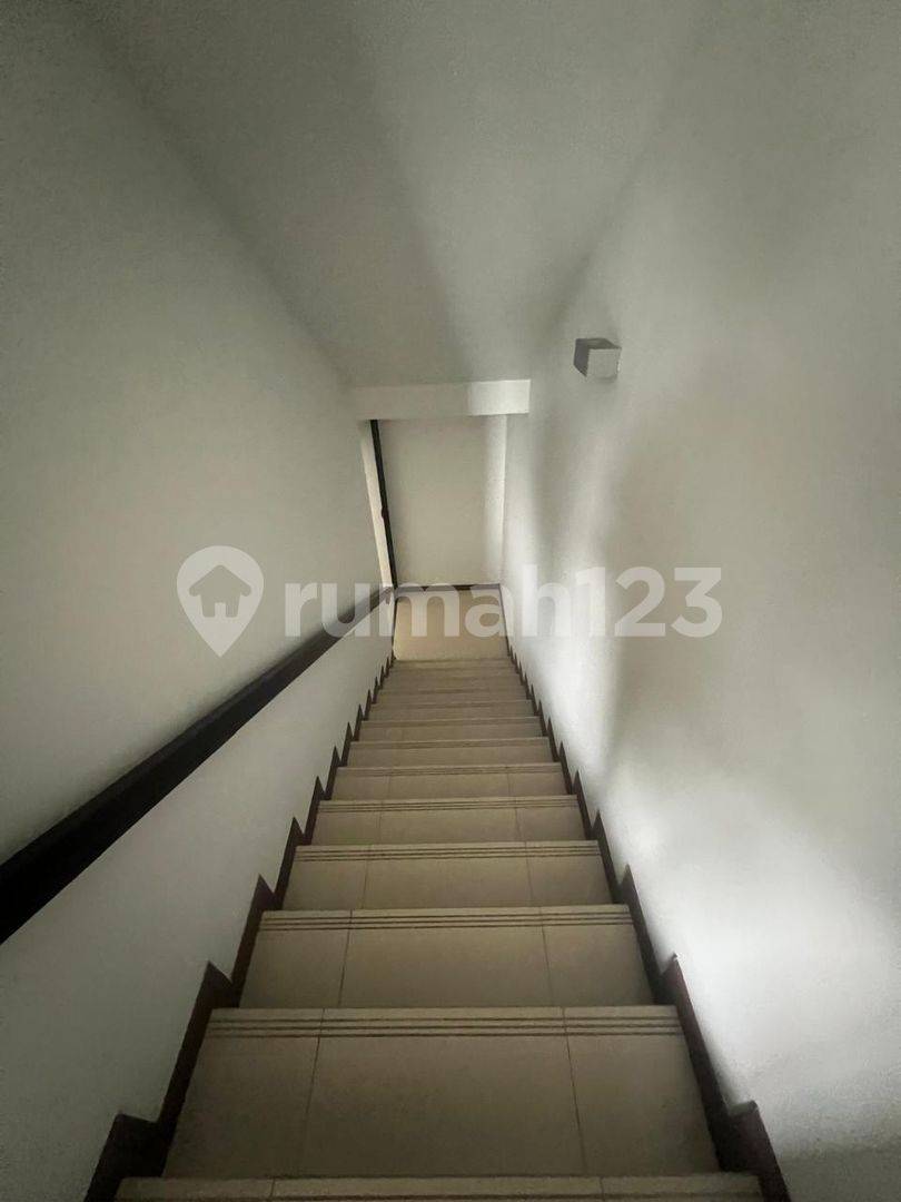 Semi Furnished House at Lakewood Cluster, Nava Park BSD