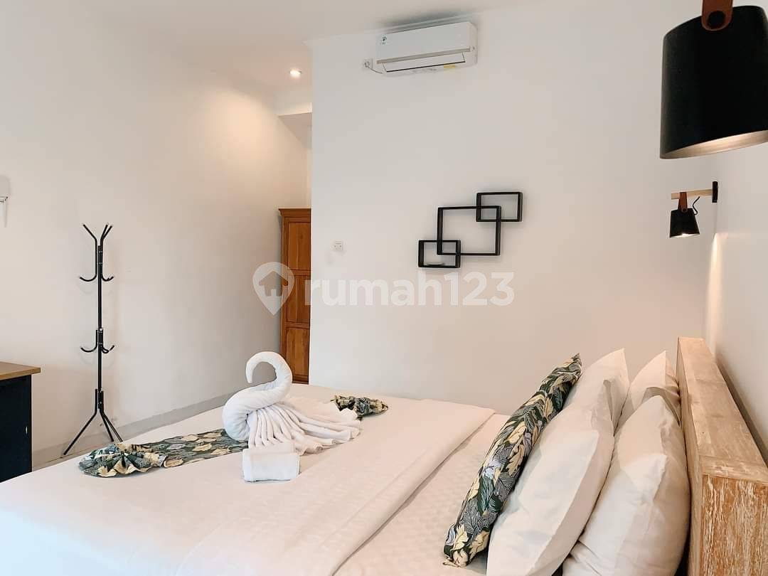 Canggu Batu Bolong Guesthouse - 7 Bedrooms, Swimming Pool, Long Leasehold