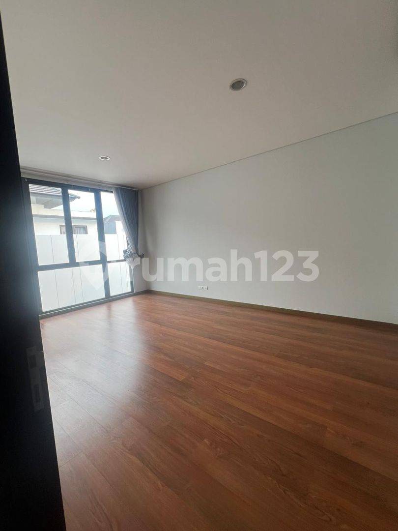 Semi Furnished House at Lakewood Cluster, Nava Park BSD