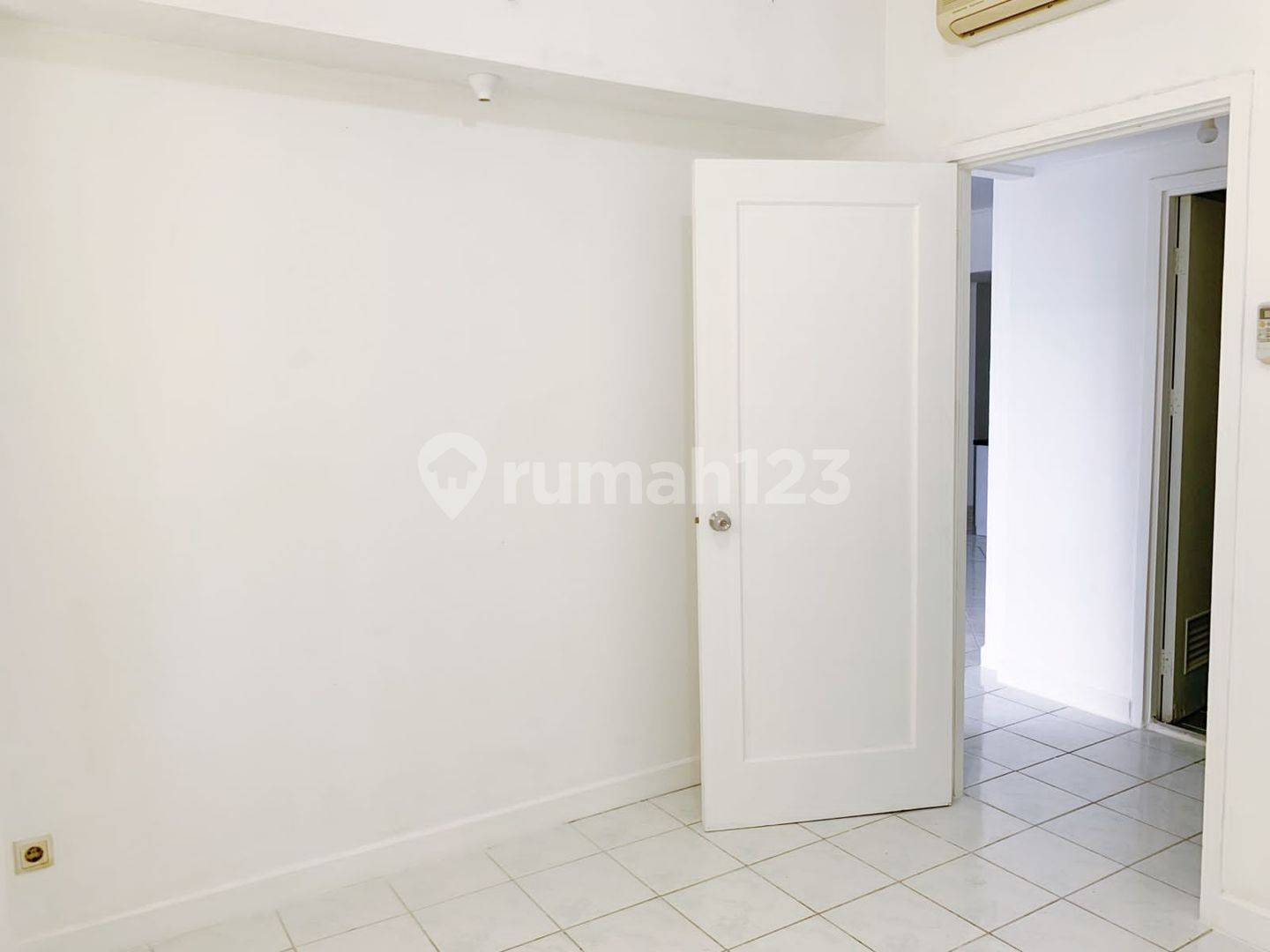 Apartment Amartapura 3br Bagus Harga Nego Di Lippo Karawaci
