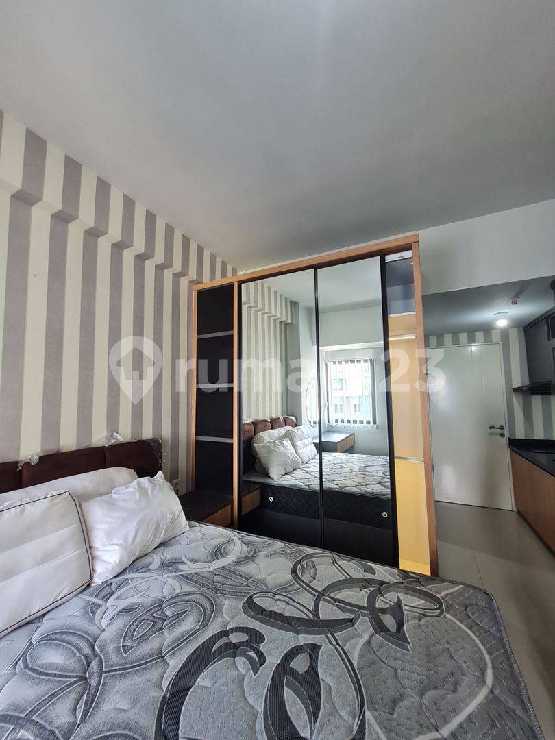 Furnished Studio Apartment at UC Cornell Floor 31