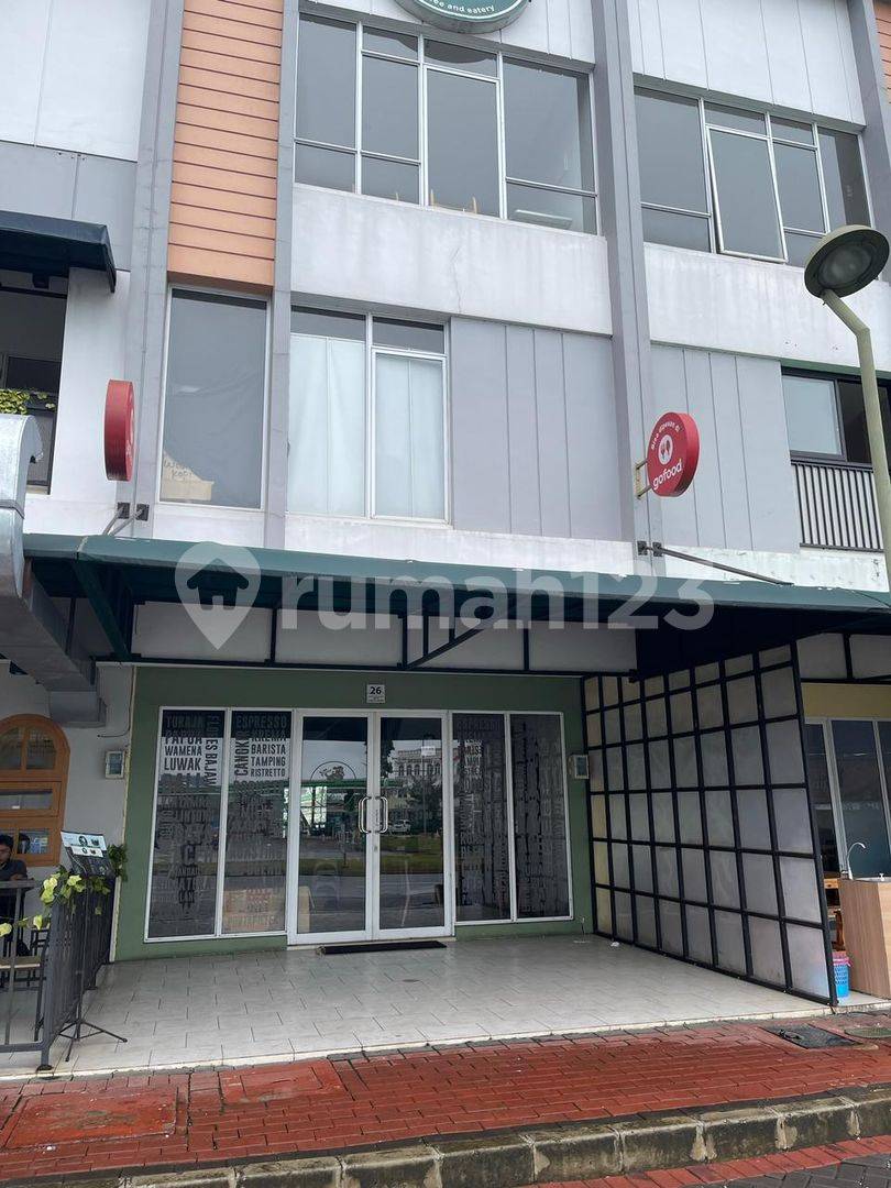 3-Story Commercial Shophouse in Strategic Location near Gading Serpong and BSD