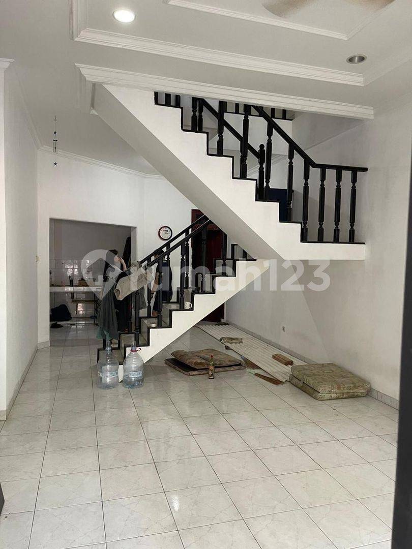 Муара Каранг үйі - 4+1 жұмақ, оңтүстік жақ, кең көше