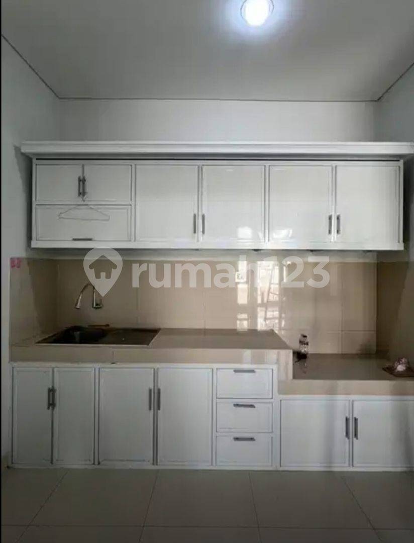 Strategically Located House with Modern Amenities near BSD