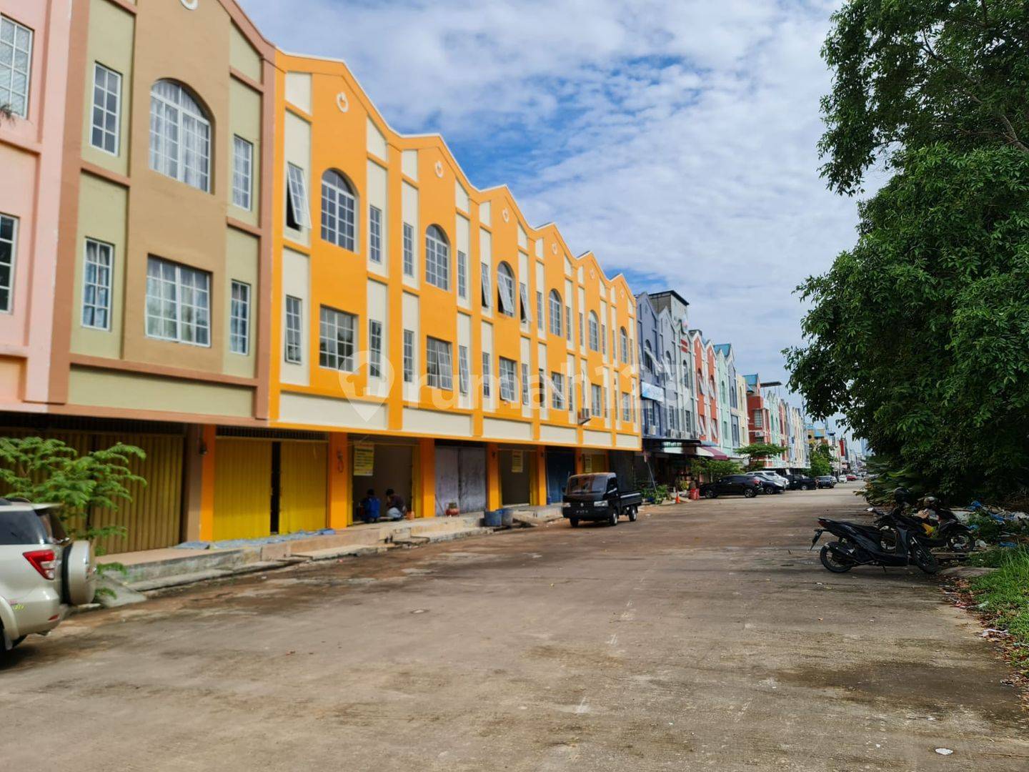Ruko Taman Niaga Sukajadi - Strategic City Center Location