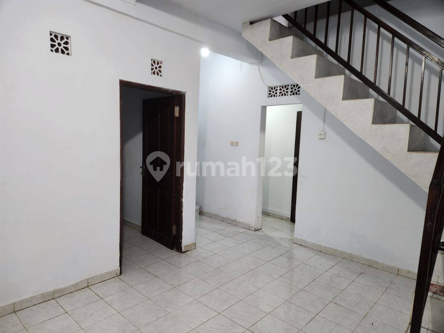 2-Story House with Small Store in Mahendradata, Denpasar - Strategically Located