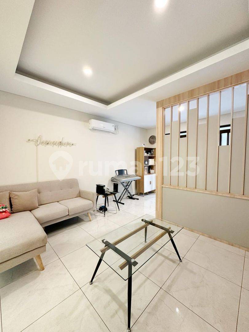 2-Story House with 3 Bedrooms, Fully Furnished