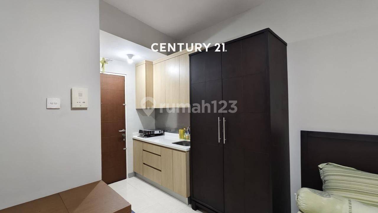Compact Studio Apartment with Modern Amenities