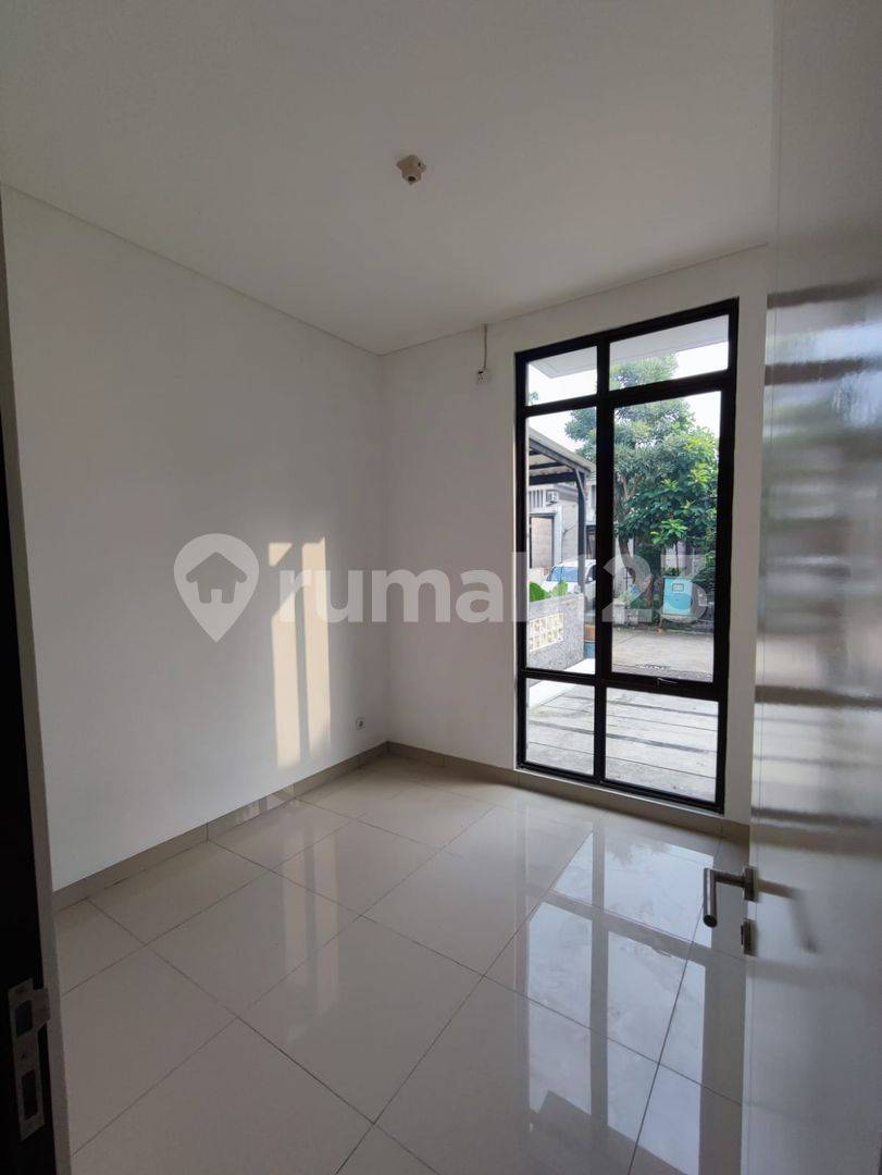Ready to Move-in House in Cikupa Citra Raya Tangerang