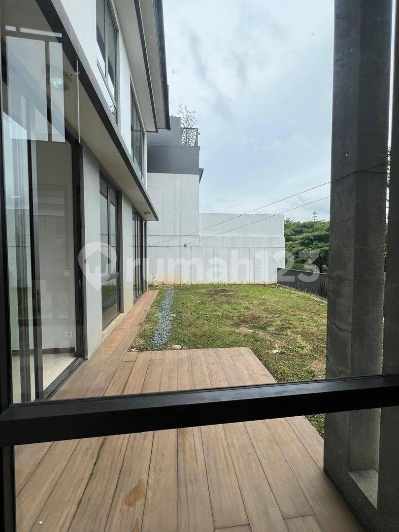 Semi Furnished Corner House at Lakewood Cluster, Nava Park BSD
