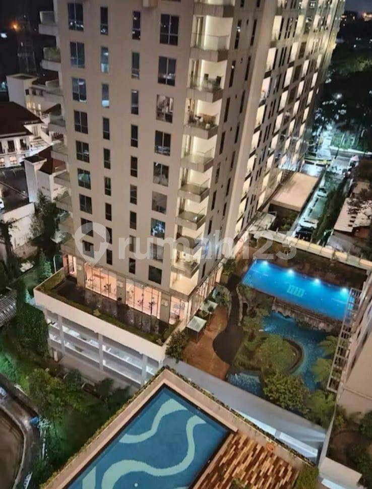 Studio Apartment at Galeri Ciumbuleuit 3 with Pool View