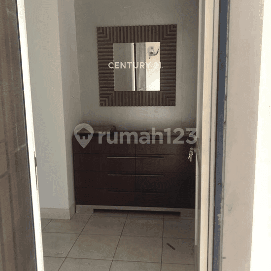 Strategic Location with Clean and Safe Environment Near Key Facilities