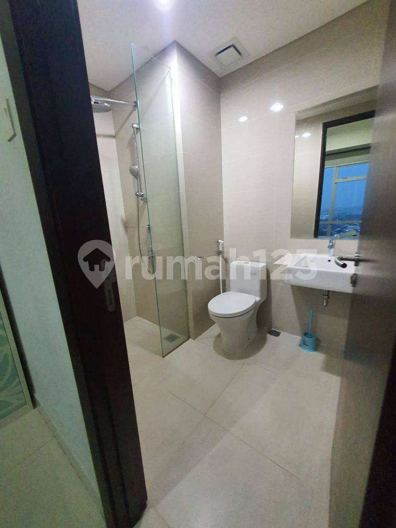 Puri Mansion Apartment - 49m² 2 Bedrooms Furnished Upper Floor